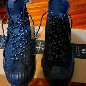 Bosey sneaker boots for men by Converse